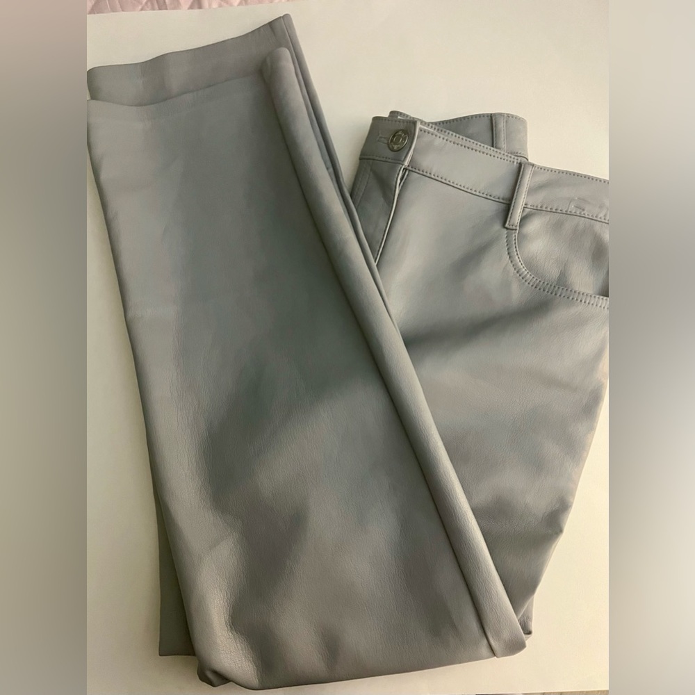Wilfred By; Aritzia Light Gray Faux Soft LeatherWomen’s Pants, Size 2 - Picture 1 of 9
